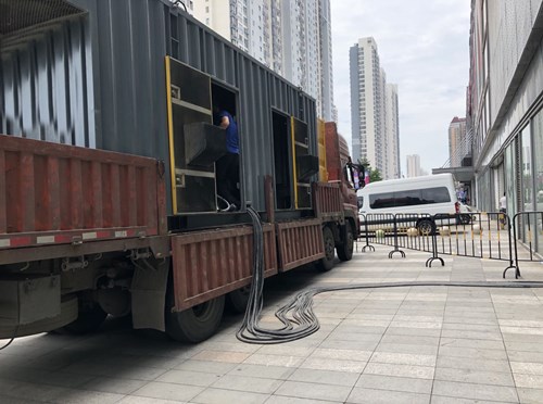 凌河柴油发电机空气滤清器在不同季节的更换周期是否有差异？