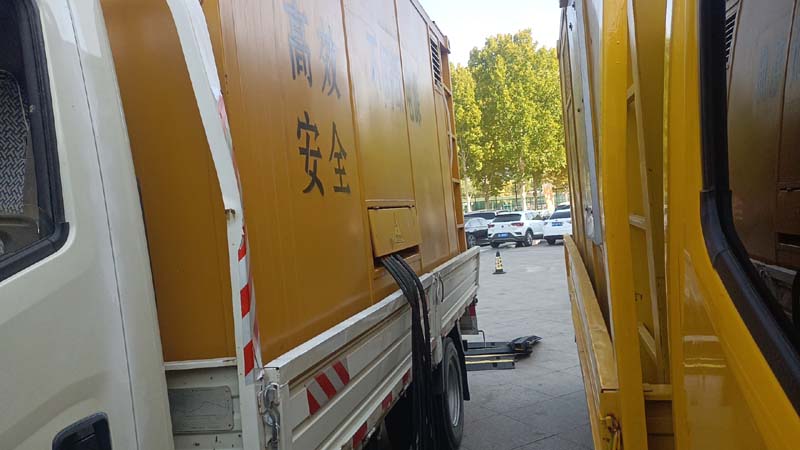 凌河如何判断柴油发电机组和UPS电源的切换时间是否符合要求？